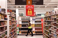 英國5月通膨降至2.0% 放緩至3年低點