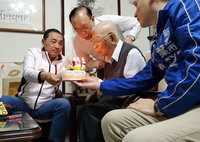 許歷農慶生105歲 表態挺侯友宜選總統