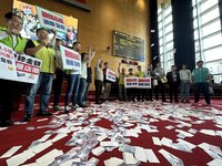 台中購物節3.5億元追加預算 藍綠吵鬧聲中通過