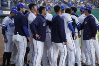 悍將單場4失誤 拉新秀內野手池恩齊上一軍