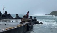 颱風瑪娃掀巨浪重創台東基翬漁港 海底珍貴珊瑚恐受損