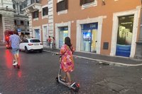 電動滑板車亂象叢生  義大利地方政府宣布禁騎