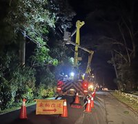 颱風杜蘇芮逼近 屏東牡丹高壓電線斷線95戶停電