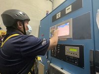 花蓮海洋公園纜車突停擺 遊客卡半空15分鐘