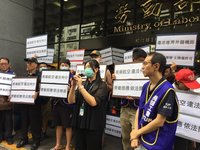 機師工會指長榮航疑違法進用外籍機師 勞部允徹查