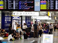 大雨打亂日本新幹線班次 約30.5萬乘客受影響