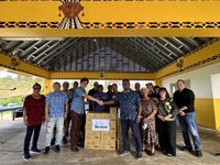 駐關島辦事處與台商送暖 捐物資帛琉颱風災民
