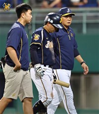 兄弟江坤宇左下背部發炎 下二軍休息調整