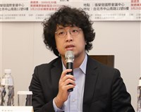 藍批黑熊學院藉防災包趁機發國難財 沈伯洋回擊：撒謊造謠
