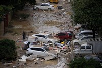 海葵颱風登陸中國多日殘餘環流西移 洪災蔓延至廣西