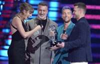 MTV音樂錄影帶大獎 泰勒絲獲頒多項大獎