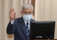 談央行未來貨幣政策走向 楊金龍：打擊通膨最優先