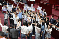 蔣萬安赴北市議會施政報告  藍綠白黨團各自表述