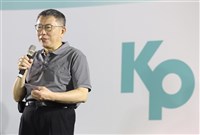 柯文哲掌握影音流量密碼：本尊、學生與即興問答