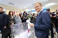 波蘭國會大選投票率史上最高 新政府有望修補與歐盟關係