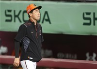 獅隊無緣總冠軍賽 林岳平點失敗點在7、8月