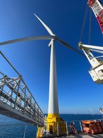 克服秋冬海象挑戰 台灣海峽第270座離岸風機完工