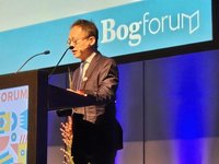 丹麥最大書展  紀大偉致詞：性別平權連結兩國