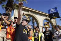 美演員工會不同意Netflix等公司最終提案 好萊塢數月罷工待解