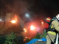 基隆火警延燒4民宅 火勢控制無人受困