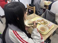 台日互換食譜、午餐 視訊分享異國飲食文化