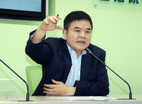 藍追蕭美琴國籍爭議  綠委：從未放棄中華民國籍