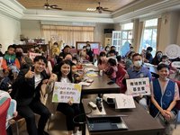 用繪畫接住孩子情緒 雲林3小時工作坊畫出親子時光