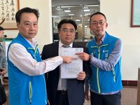 邱鎮軍提告意圖使人不當選  曾玟學指全力應戰