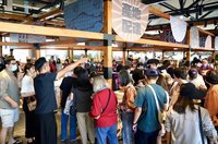 鼓山魚市場重新開幕  優惠活動吸引大批民眾