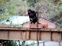 越南應對通膨  最低薪資明年中有望上調6%