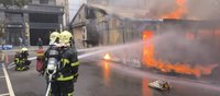 竹北鐵皮屋餐廳大火  警消馳援撲滅無人受傷