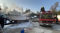 金門陽翟拖架上船舶燒毀 2技師燒燙傷後送台灣救治