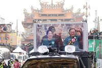 選前奮力衝刺 屏南立委2選將車掃催票