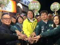 基隆立委選前之夜遊行 藍綠狹路相逢叫陣