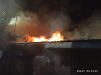 嘉市磚木造住宅起火  消防員高處墜落受傷送醫