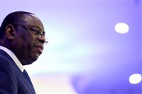 塞內加爾總統延後大選 國會表決通過改12月舉行