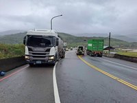 化學槽車、機車貢寮對撞  女騎士不治