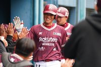 林承飛3分砲棒打軟銀  細心觀察日職優點