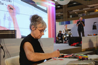 法國比利時台灣6插畫家聽音樂即興創作 接龍完成2幅作品