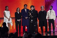 獨立精神電影獎 「之前的我們」奪最佳影片、導演2大獎