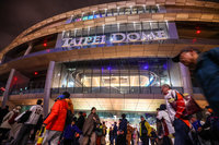 巨人交流賽第2場3萬人進台北大巨蛋 30分鐘完成疏運