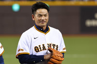 姜建銘新身分率全越運動拚春聯 用「白紙」形容球隊