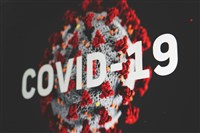 隔10個月再現2童染COVID-19亡 疾管署：疫情仍處高原期