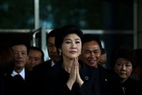 泰國前總理盈拉又一瀆職罪不成立 返國與否受關注