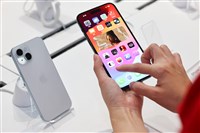 日經：蘋果iPhone2025年起全面改用OLED螢幕