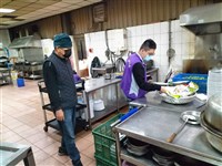 北市某國小畢旅6人疑食物中毒  嘉基就醫已出院