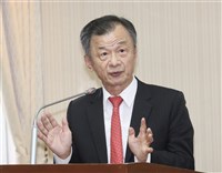 黃捷提案中配入籍須宣誓效忠 邱太三：須全盤考量