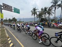 自由車環台賽高雄站路線爬升多 挑戰選手耐力