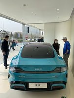 小米開放賞車 中國「米粉」期待許久