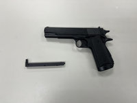 桃園男子銀行揚言搶劫  龜山警逮人搜出玩具槍